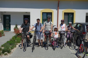 Lednicko-valtický apartmán, Hlohovec